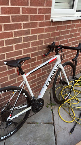 Cube road bike - road,