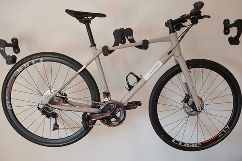 Cube road flat bar - cube,
