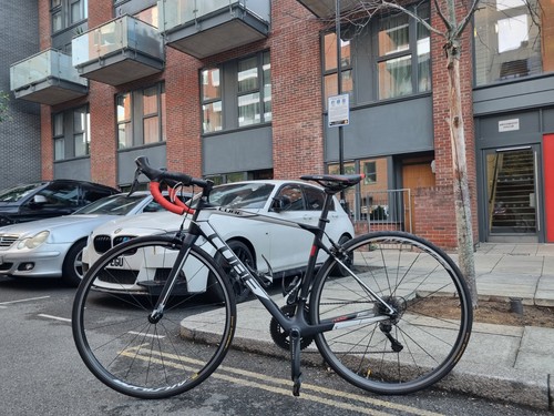Full carbon cube attain road - carbon,
