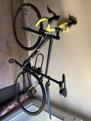 Cube attain road bike - cube,